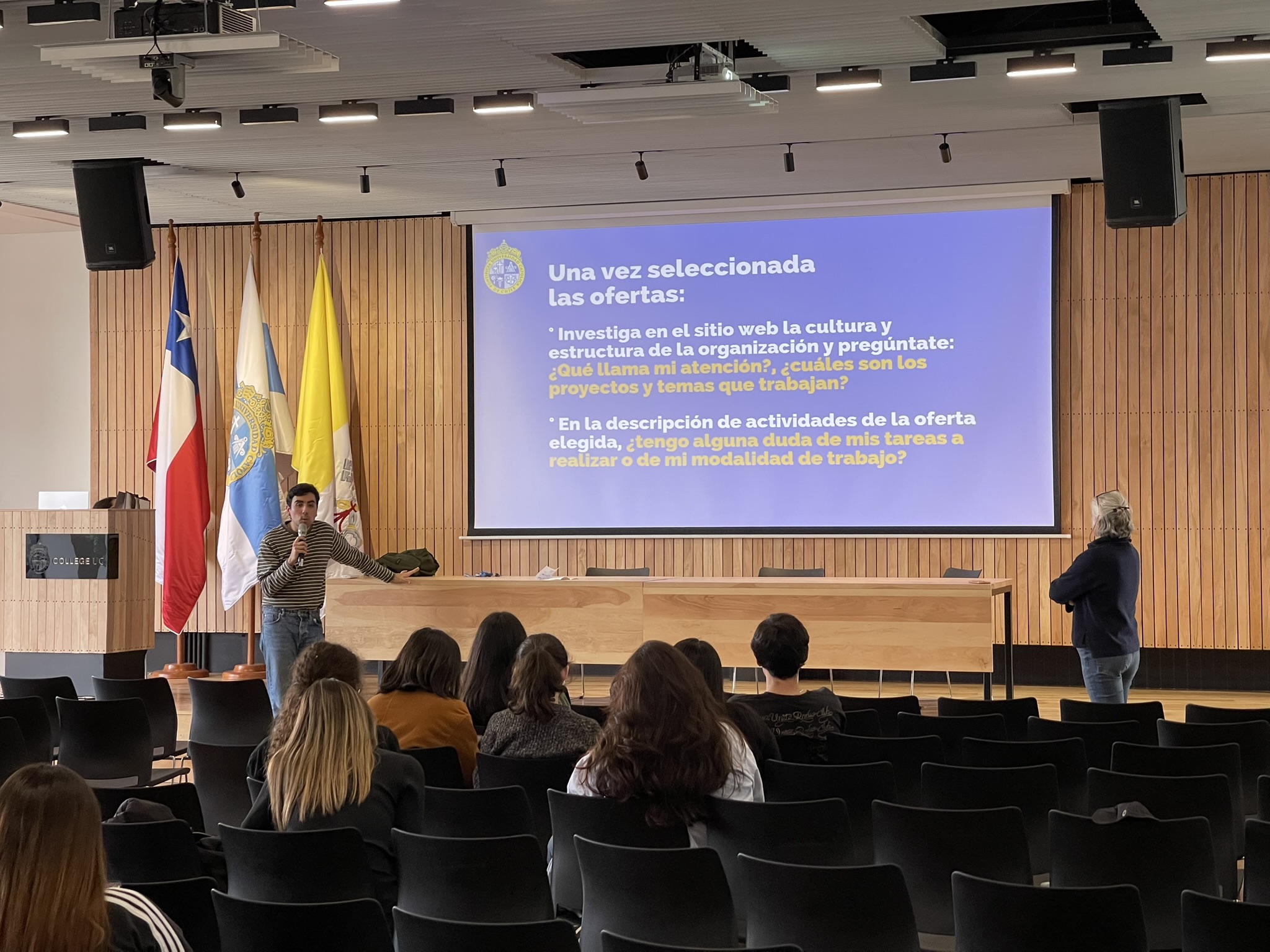 Taller de Pasantías Laborales: la antesala de la Feria Laboral College UC
